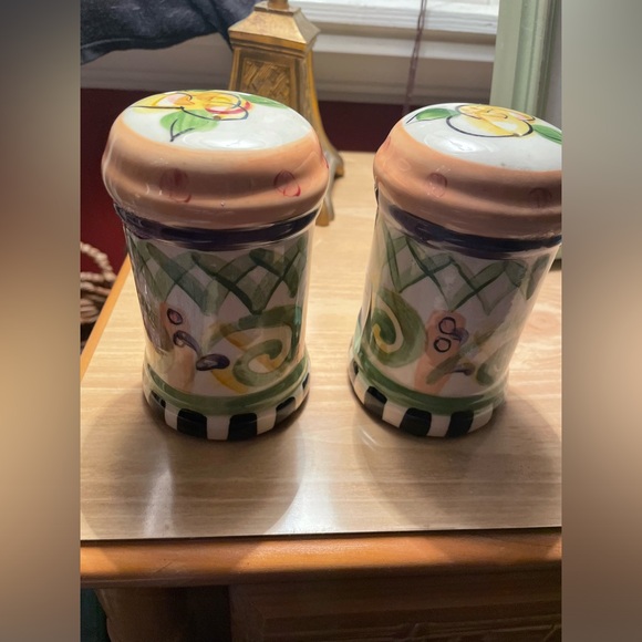 VICKI CARROLL Salt & Pepper Shakers, Vintage Razzle Dazzle 1996 MS Artist Signed - Picture 7 of 11